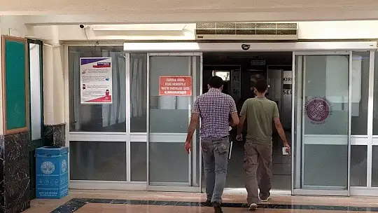 Elazığ'da acemi kasaplar kendini kesti