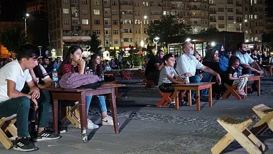 Elazığ'da açık hava sineması etkinliği