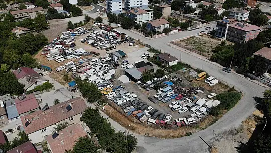 Elazığ'da araç mezarlığı, 60 milyonluk servet çürüyor