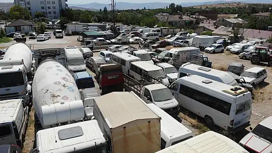 Elazığ'da araç mezarlığı, 60 milyonluk servet çürüyor