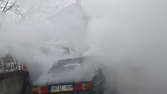 Elazığ'da araç yangını