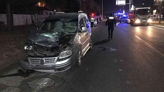 Aracın çarptığı genç hayatını kaybetti