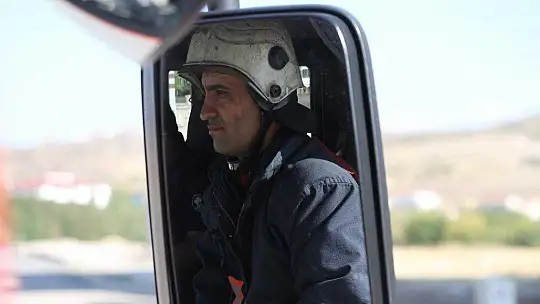 Elazığ'da ateşin kahramanları 8 ayda bin 119 yangına müdahale etti