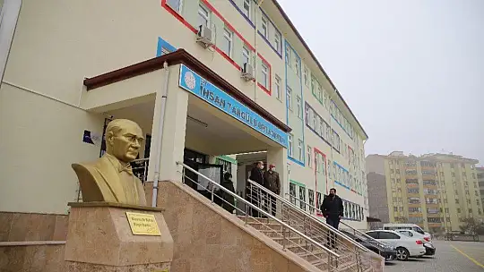 Elazığ'da İstiklal Marşı Okundu!