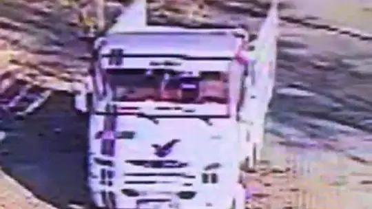 Elazığ'da bazı evler hasar gördü, sokağa çıkma kısıtlamasına esneklik sağlandı