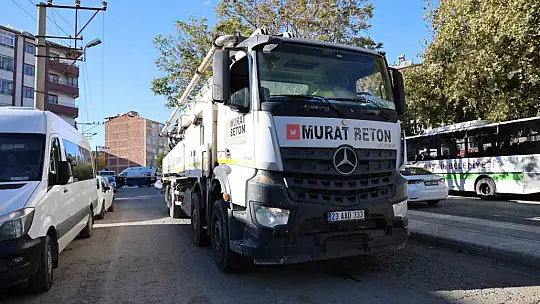 Elazığ'da beton pompa aracının çarptığı yaşlı adam hayatını kaybetti