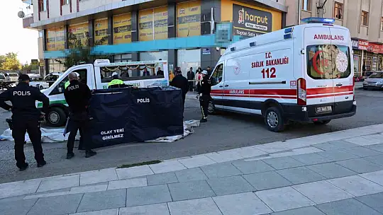 Elazığ'da beton pompa aracının çarptığı yaşlı adam hayatını kaybetti
