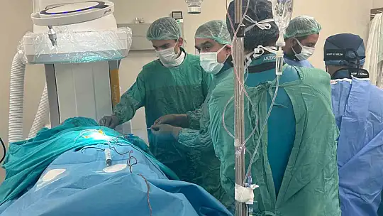 Fethi Sekin Şehir Hastanesi'nde bir ilk daha