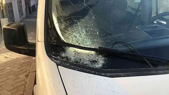 Elazığ'da sokak ortasında pompalı tüfek ile husumetlisini yaraladı