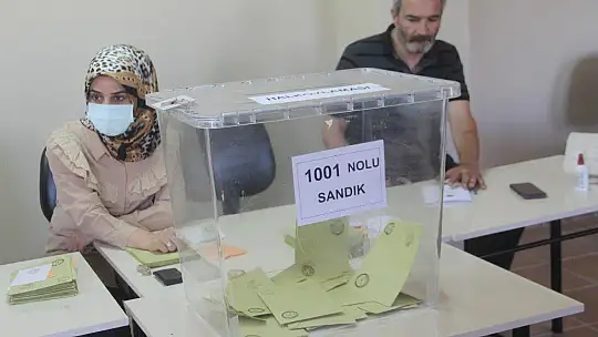 Elazığ'da bir köy mahalle olmak için referanduma gitti