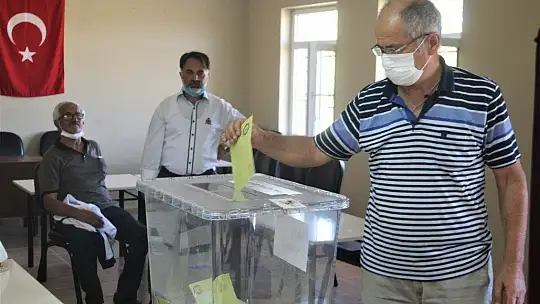 Elazığ'da bir köy mahalle olmak için referanduma gitti