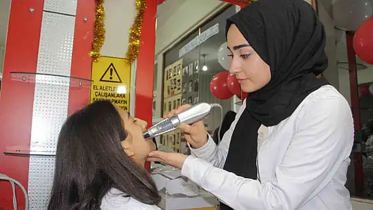 Elazığ'da bir lisede modern saç bakım ve cilt bakımı hizmetleri bölümü açıldı