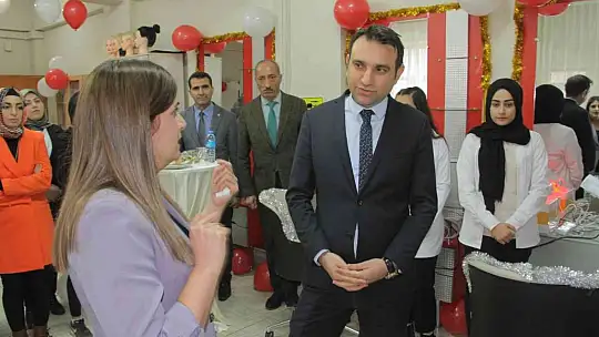 Elazığ'da bir lisede modern saç bakım ve cilt bakımı hizmetleri bölümü açıldı