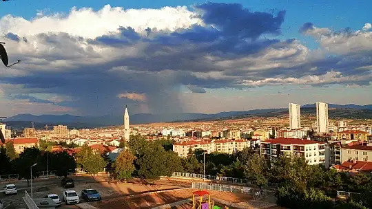 Elazığ'da bulutların muhteşem görsel şöleni