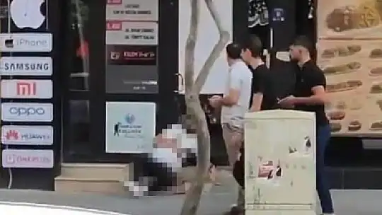 Elazığ'da cadde ortasında bıçaklanan şahıs hayatını kaybetti