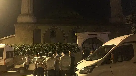 Elazığ'da cami avlusunda erkek cesedi bulundu