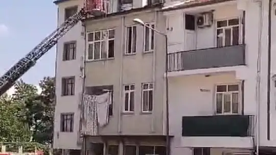 Elazığ'da çatı yangını