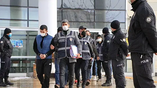 Elazığ'da Çeşitli Suçlardan Aranan 7 Şüpheli Yakalanıp Tutuklandı