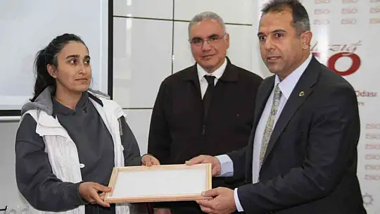 Elazığ'da çiftçilere 20 bin ipekböceği larvası dağıtıldı