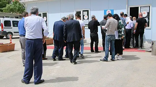 Elazığ'da çiftçilerin ÇKS kuyruğu