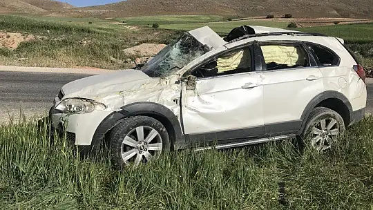 Elazığ'da cip takla attı, 1'i ağır 3 yaralı