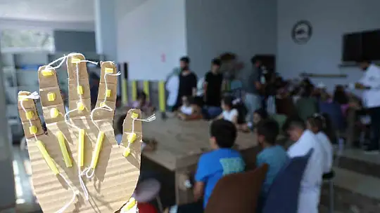 Elazığ'da çocuklara yönelik temel afet bilinçlendirme eğitimi