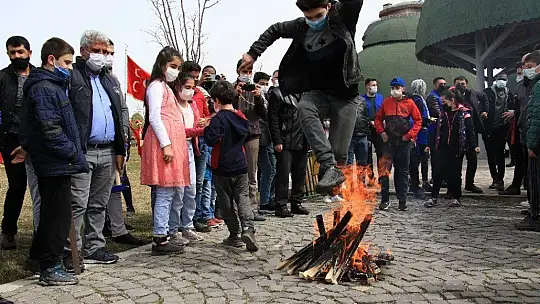Elazığ'da coşkulu Nevruz kutlaması