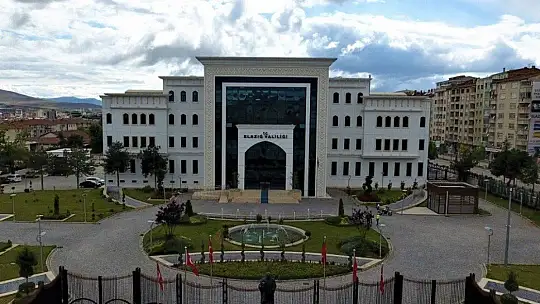 Elazığ'da Covid-19 nedeniyle sokak düğünleri yasaklandı