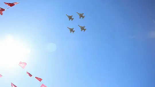 Elazığ'da Cumhuriyet'in 101. yılı coşkuyla kutlandı