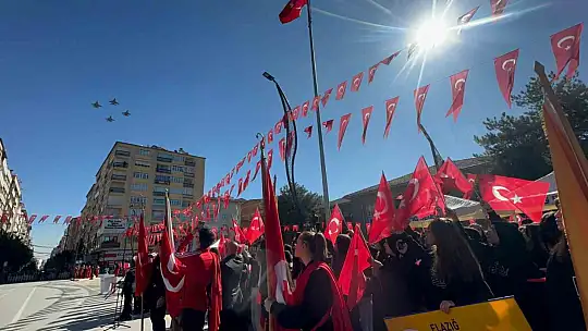 Elazığ'da Cumhuriyet'in 101. yılı coşkuyla kutlandı