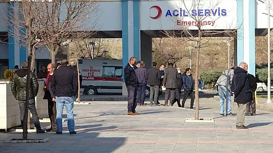 Elazığ'da deprem anları saniye saniye kameralara yansıdı