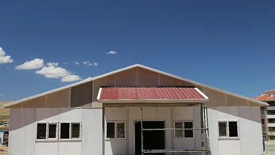 Elazığ'da deprem sonrası yıkılan okulların yerine 500 derslik