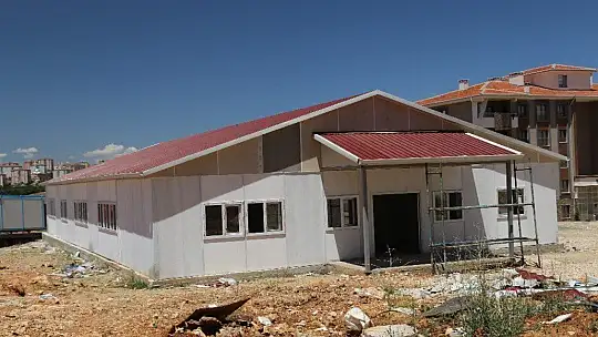 Elazığ'da deprem sonrası yıkılan okulların yerine 500 derslik