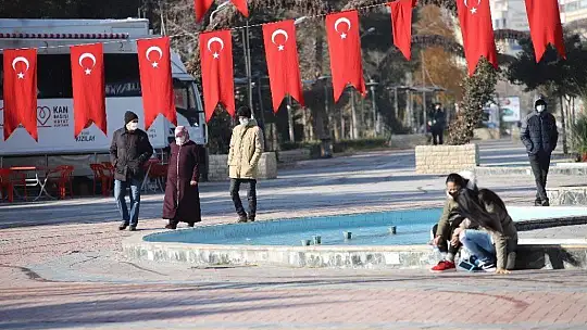 Elazığ'da depremi yaşayan vatandaşlar korku dolu anları anlattı