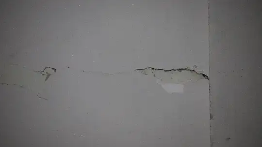 Elazığ'da depremi yaşayan vatandaşlar korku dolu anları anlattı
