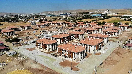 Elazığ'da depremin ardından 381 konut daha tamamlandı