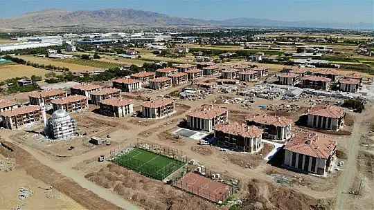 Elazığ'da depremin ardından 381 konut daha tamamlandı
