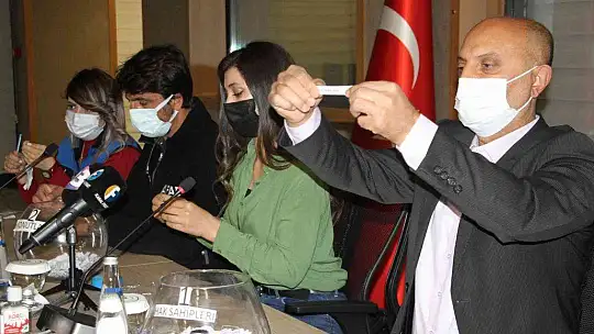 Elazığ'da depremzedeler yeni konutlarına kavuşuyor