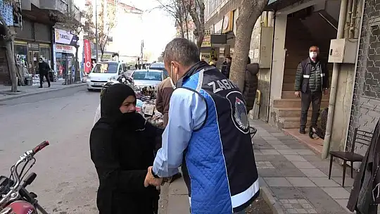 Elazığ'da dilenci operasyonları sürüyor..