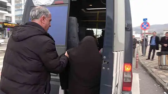 Elazığ'da dilenci operasyonu: Zabıtayı görünce çil yavrusu gibi dağıldılar