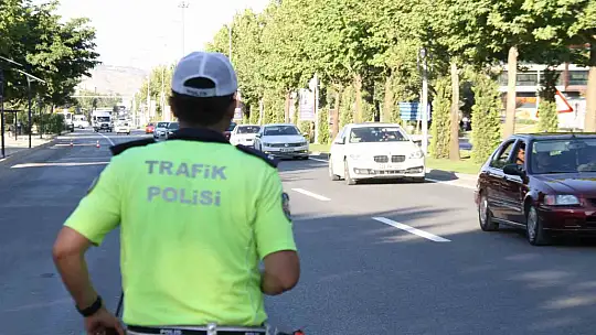Elazığ'da dron destekli trafik denetimi