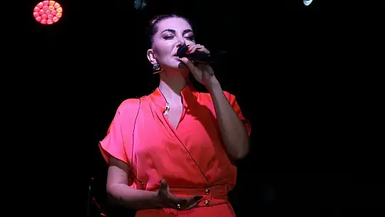 Elazığ'da Ebru Yaşar rüzgarı esti
