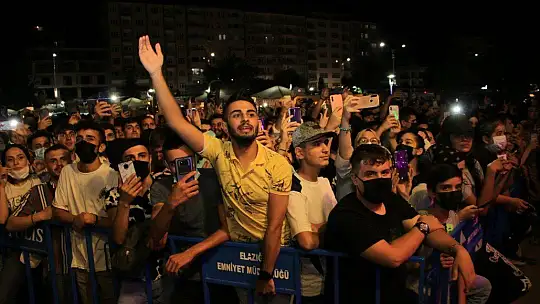 Elazığ'da Ebru Yaşar rüzgarı esti