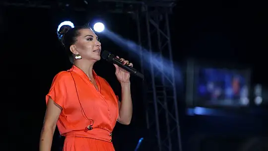Elazığ'da Ebru Yaşar rüzgarı esti