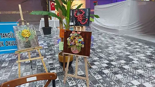 Elazığ'da engelli öğrencilerin yaptığı eserler sergilendi