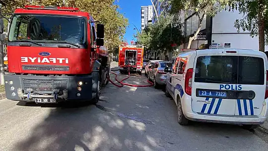 Elazığ'da ev yangını: 1 kişi dumandan etkilendi