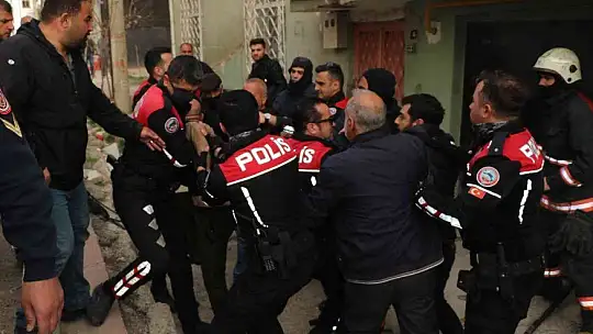 Elazığ'da ev yangını: 6 kişi itfaiye tarafından kurtarıldı