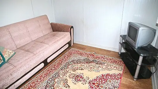 Elazığ'da evi yanan yaşlı çifte destek