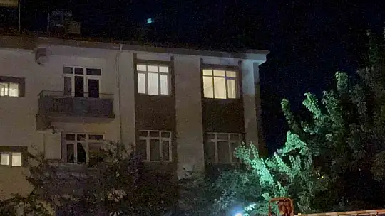 Elazığ'da evini yakmaya çalışan şahıs polis tarafından ikna edildi