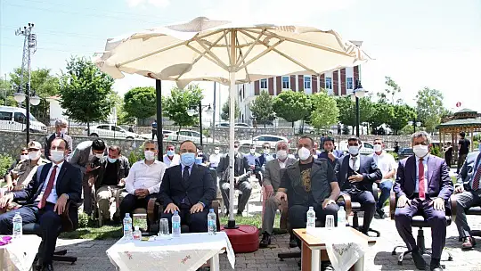 Elazığ'da evleri yanan aileler, yeni evlerine kavuştu